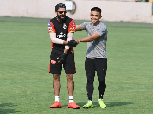 Sunil Chehetri with Virat Kohli